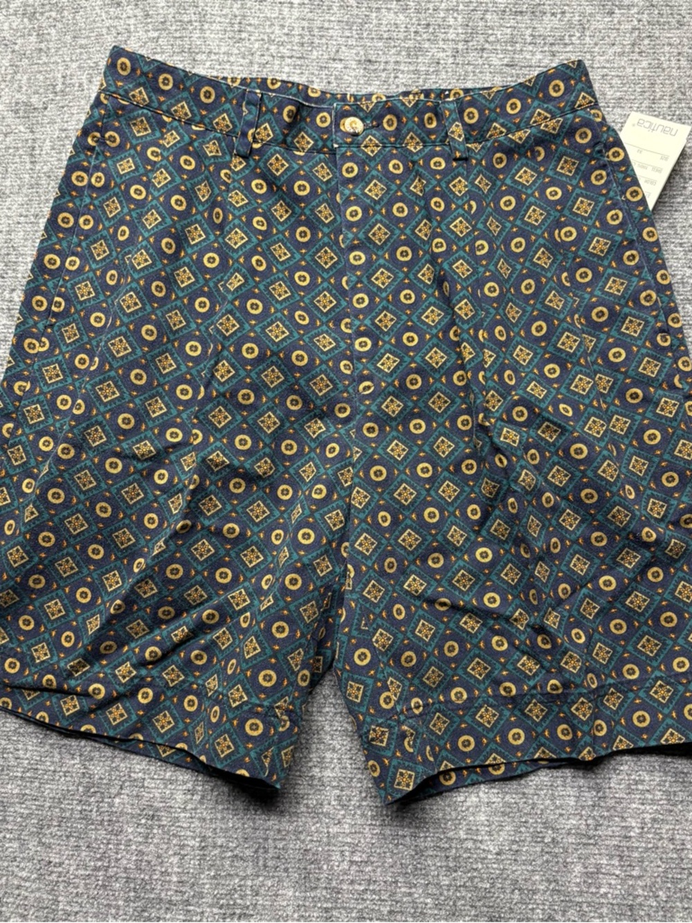 VTG Nautica Shorts Mens 33 Blue Nantucket 100% Cotton Geometric Pleated Prep NEW